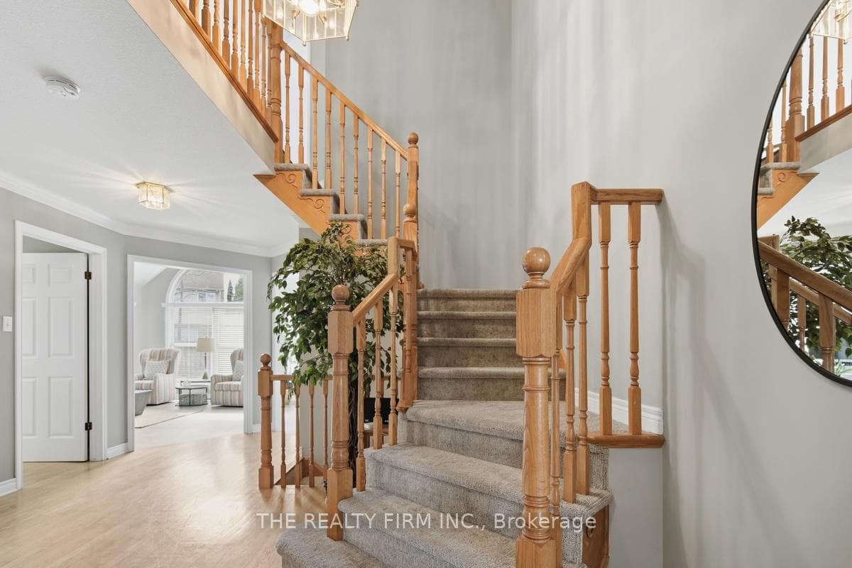 58 Meadowridge Crescent photo 20