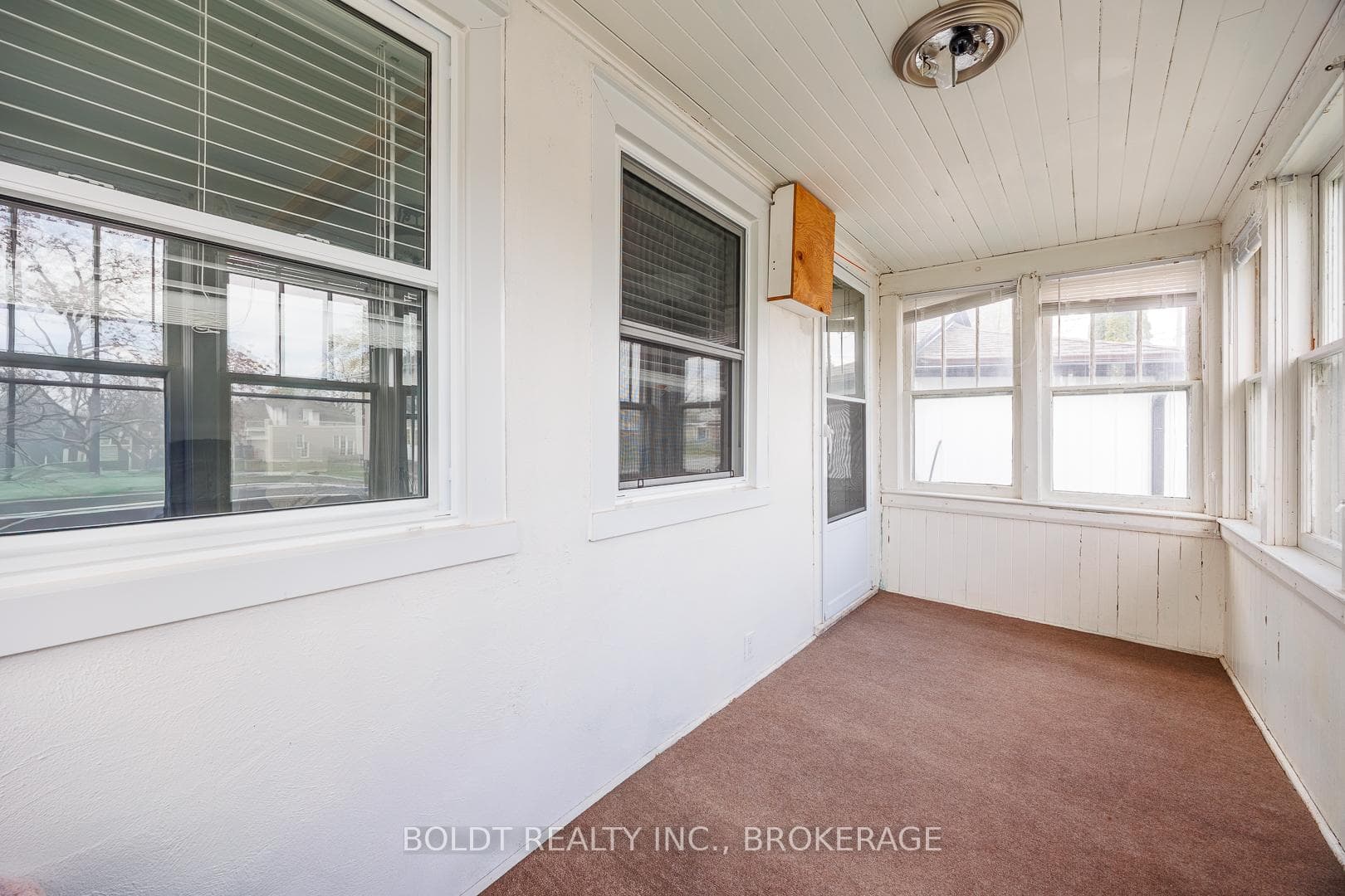 142 CLARA Street photo 6