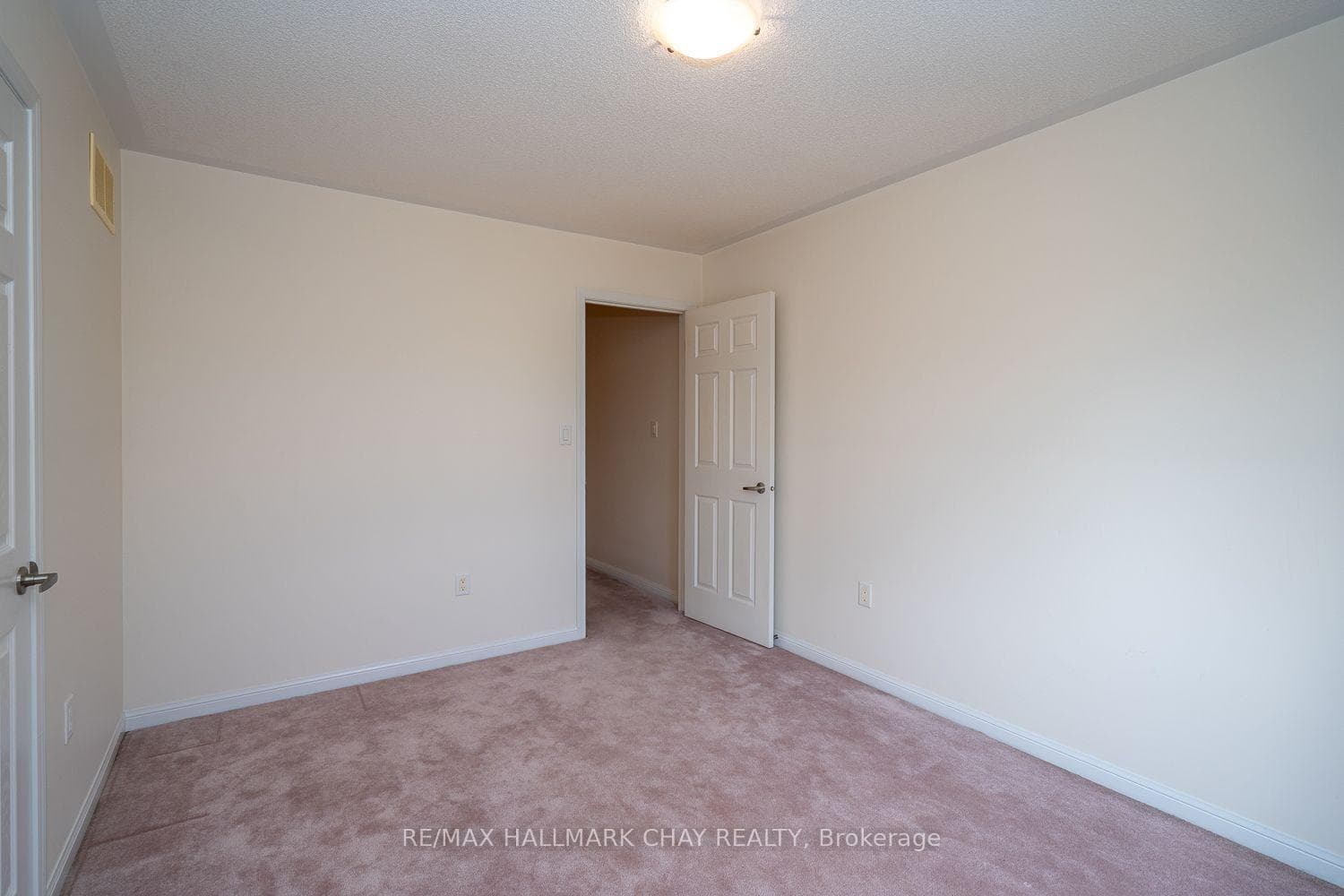 20 Steele Street photo 27