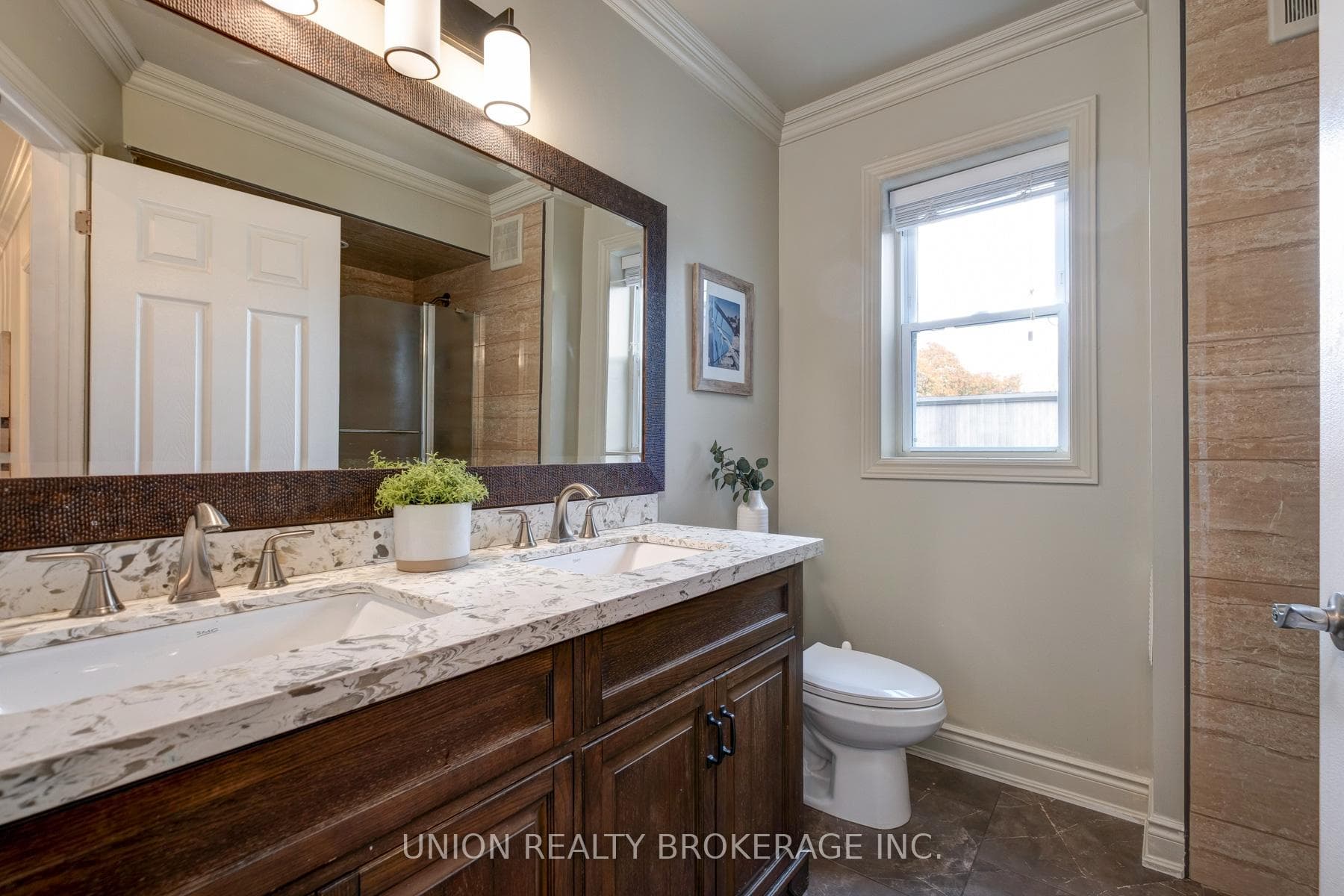 5-Piece Family Bathroom