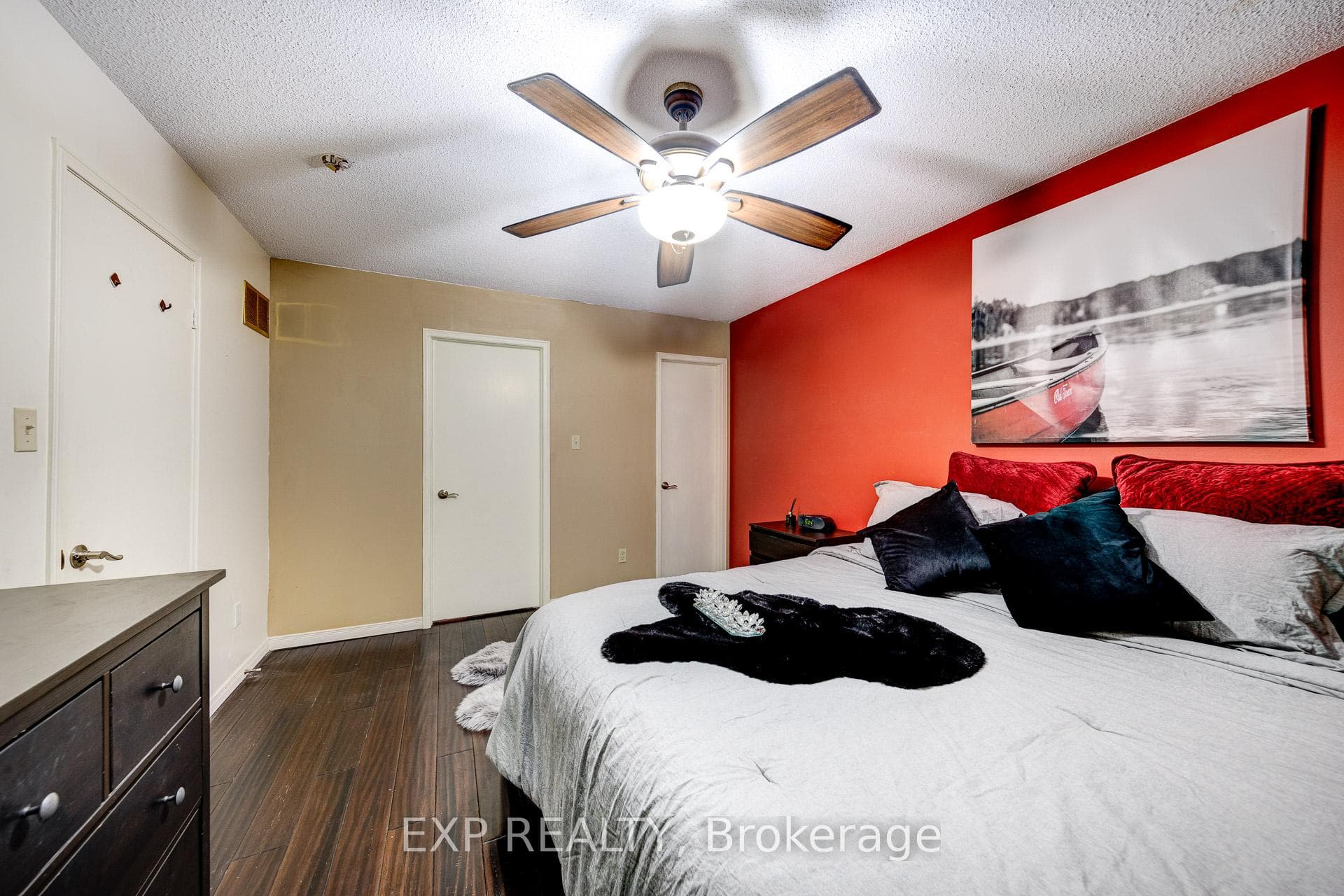 228 Osmond Crescent photo 19