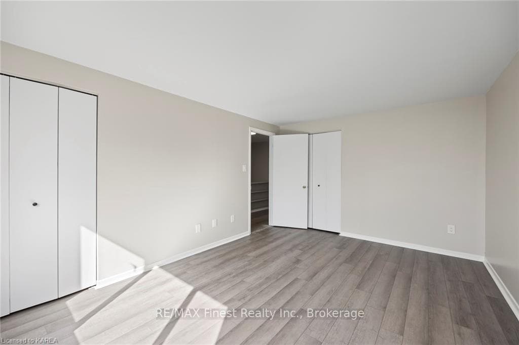 4427 BATH Road Unit 12 photo 28