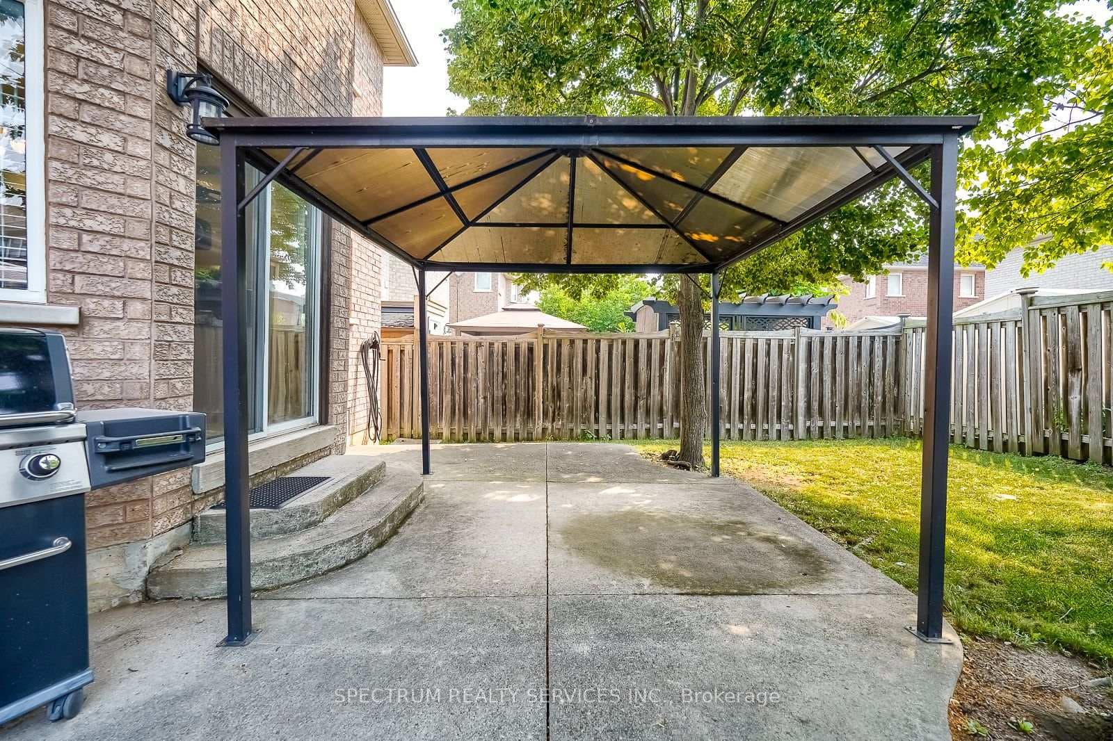51 Monterey Road photo 49
