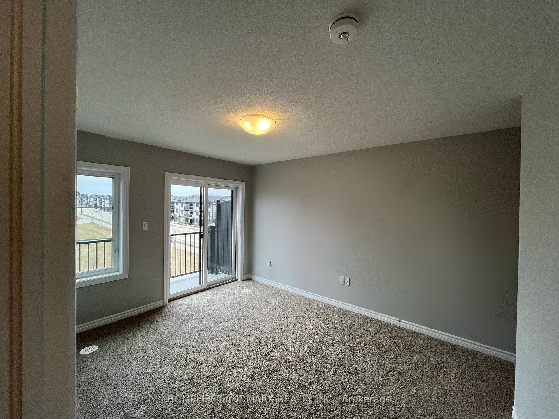 8 Lomond Lane photo 6