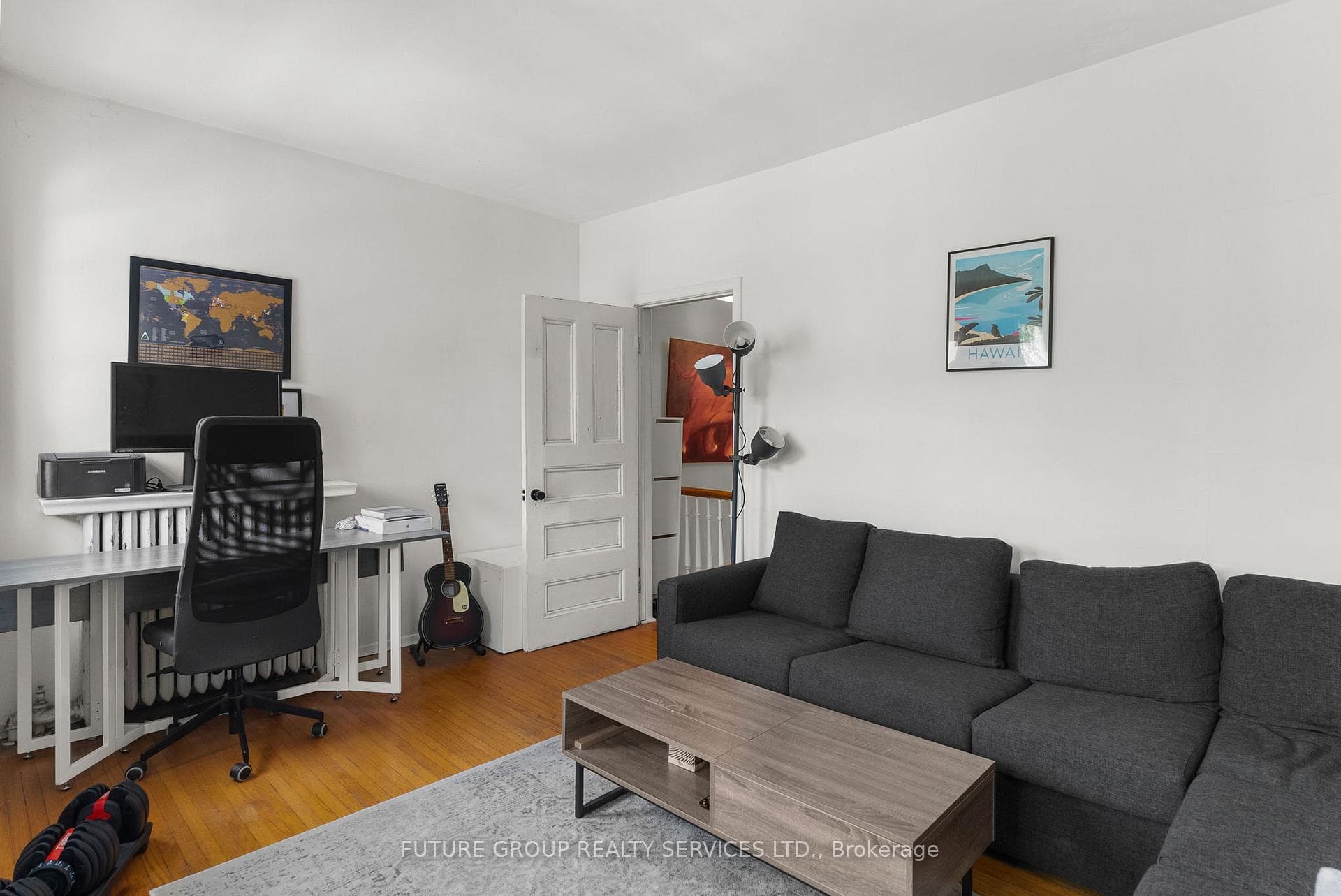 2nd Fl Unit Living Room