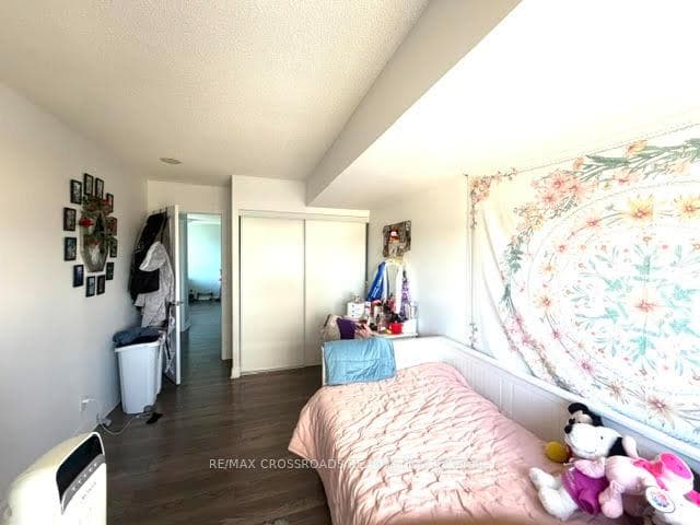 38 Lee Centre Drive Unit 3212 photo 5