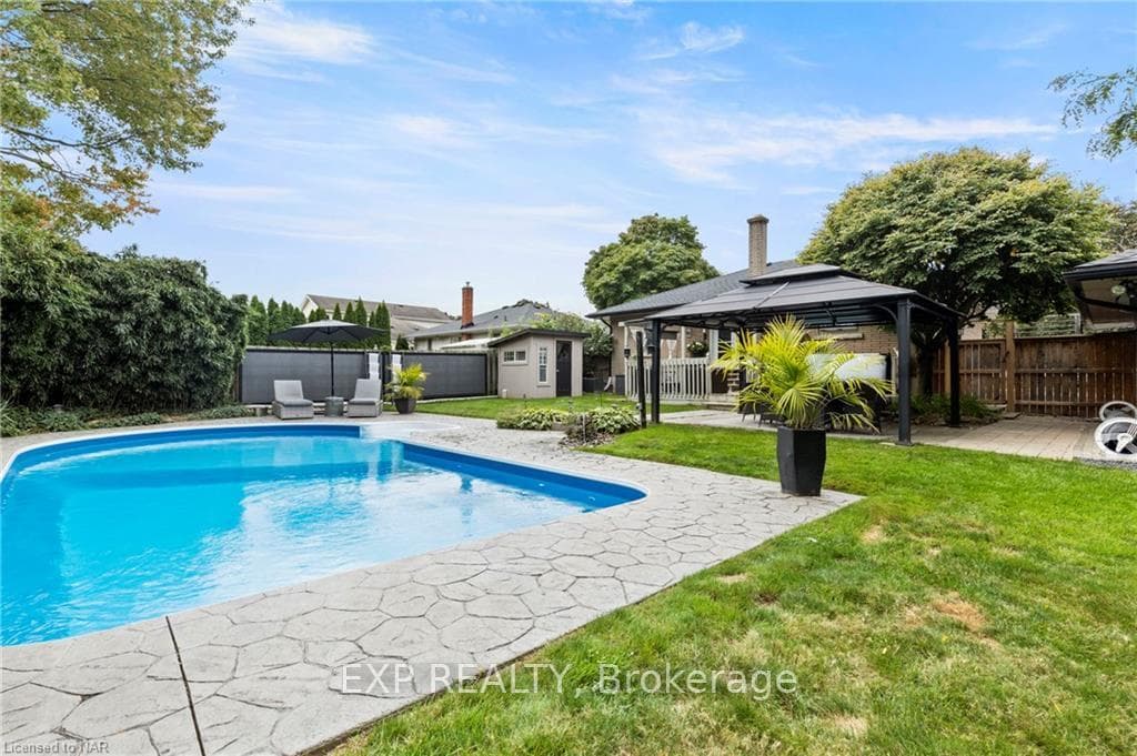 52 DUNBLANE Avenue photo 29