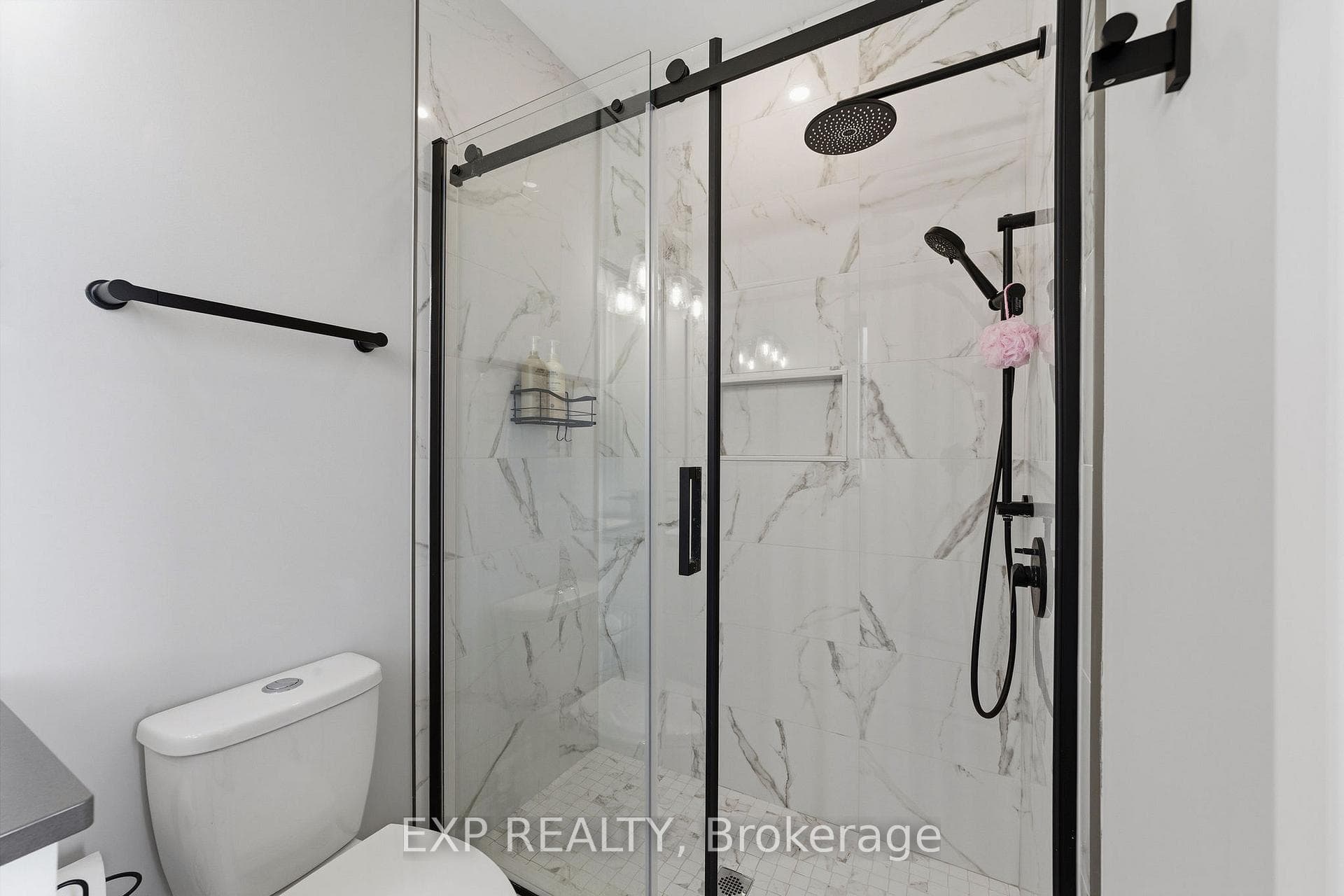 113 Edgewater Boulevard photo 23