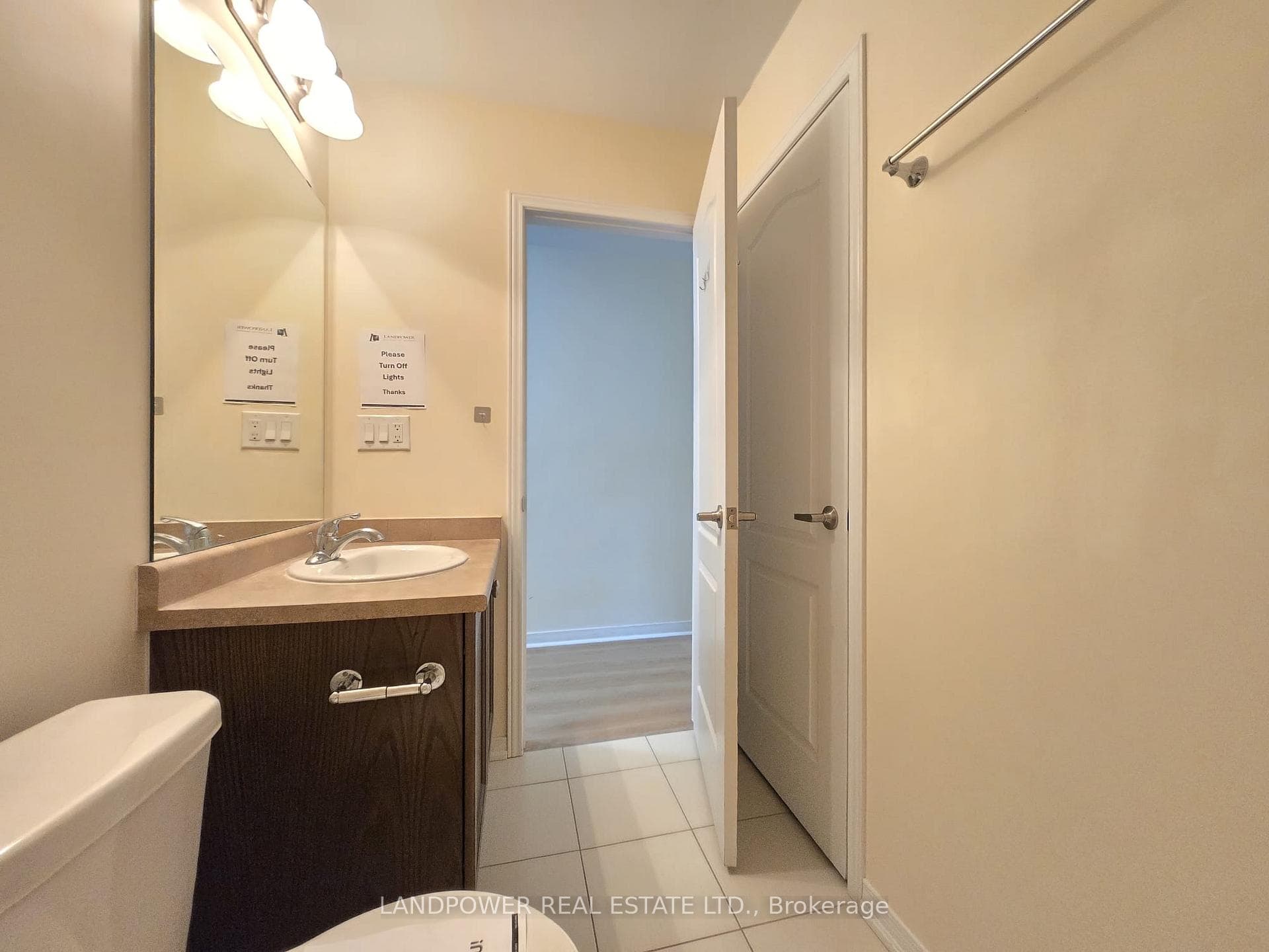 5289 Major Mackenzie Drive photo 33