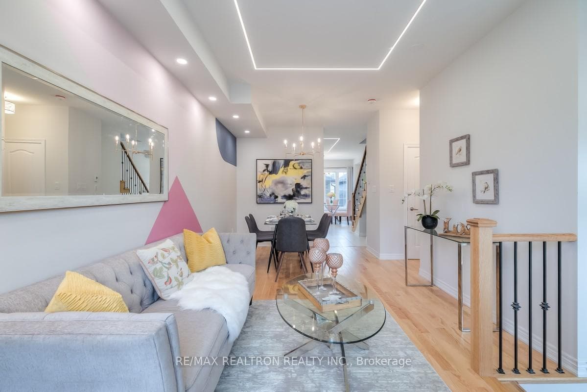 529 White's Hill Avenue photo 3