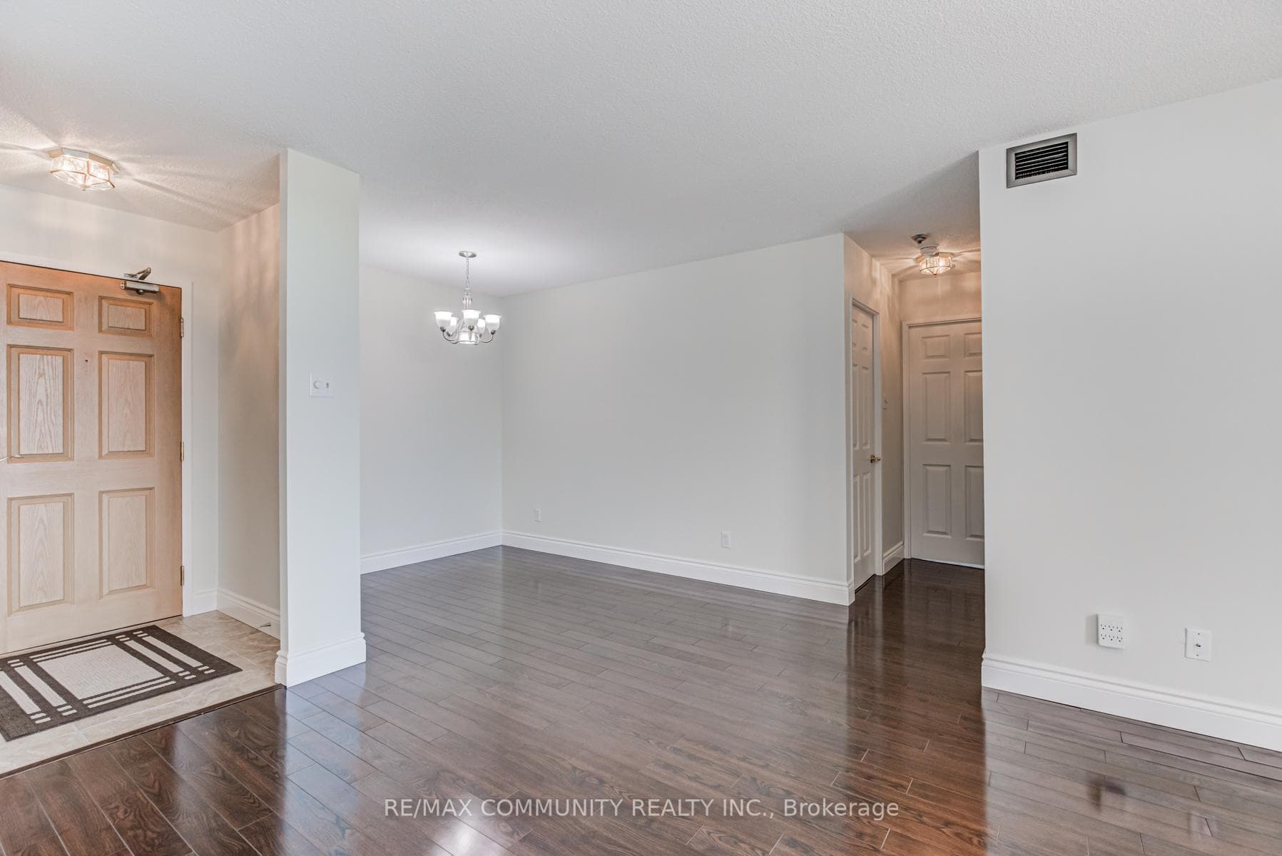 2 Westney Road Unit 705 photo 14
