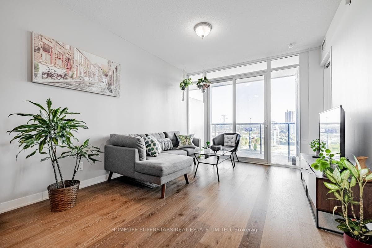 90 Park Lawn Road Unit 1509 photo 7
