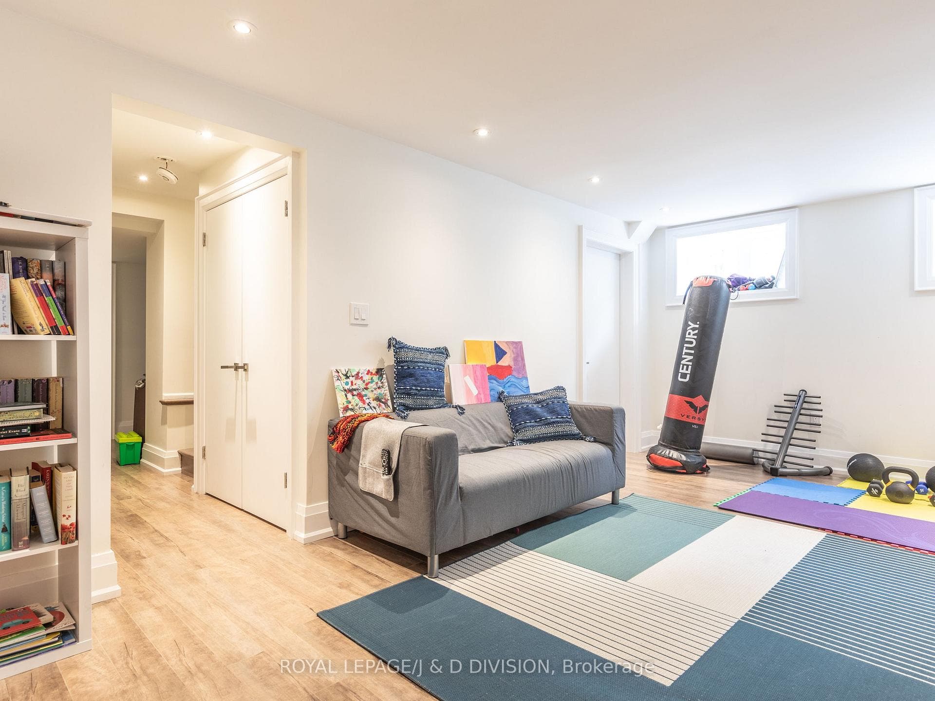 128 Highbourne Road photo 30