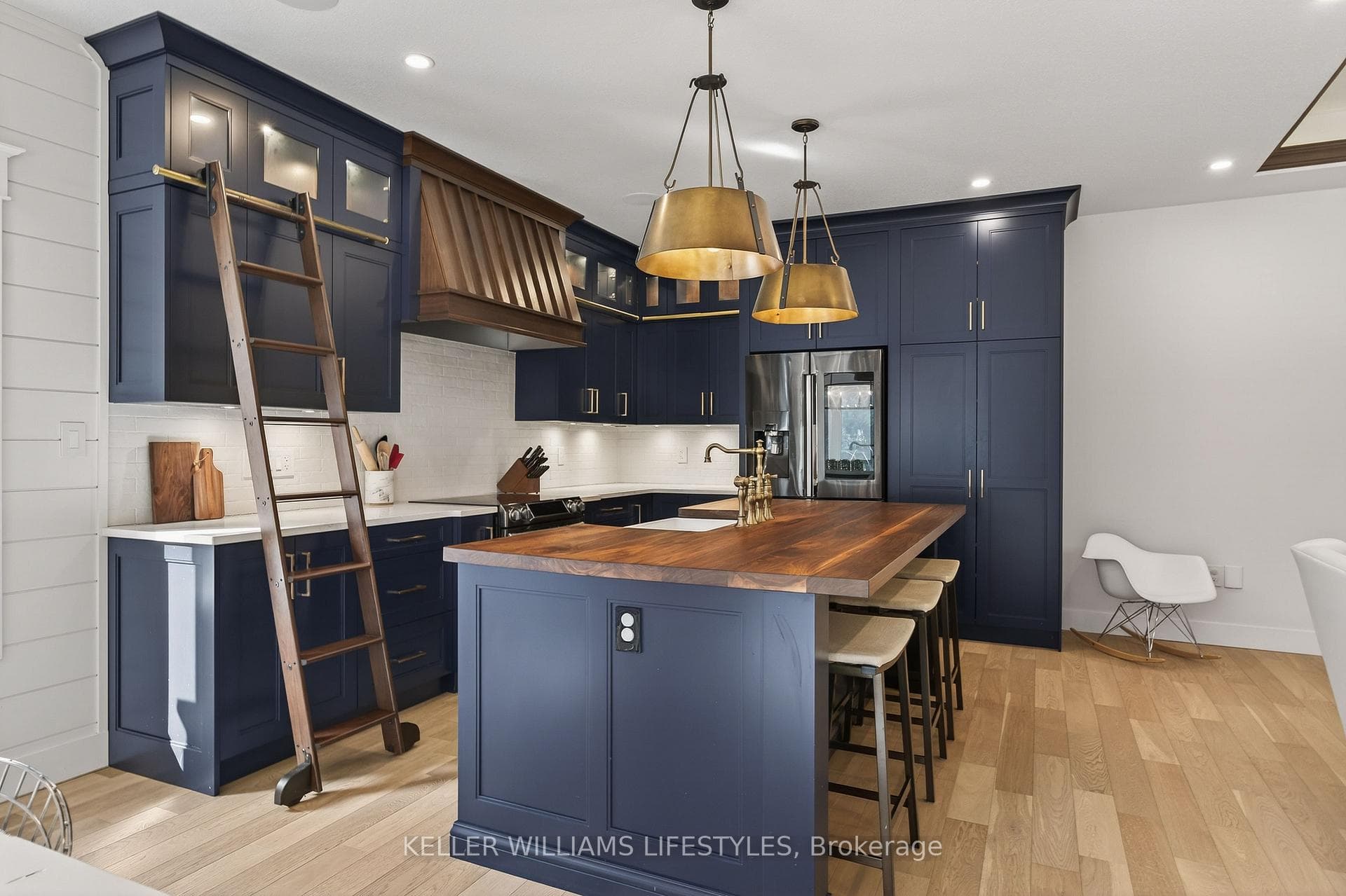 22 Delevan Street photo 20