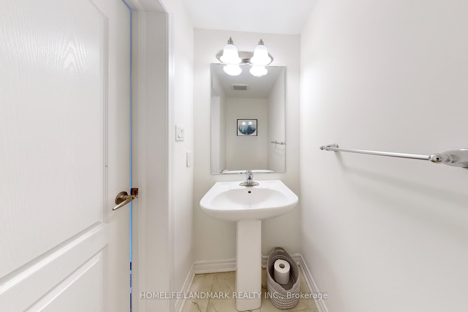51 Frederick Wilson Avenue photo 15