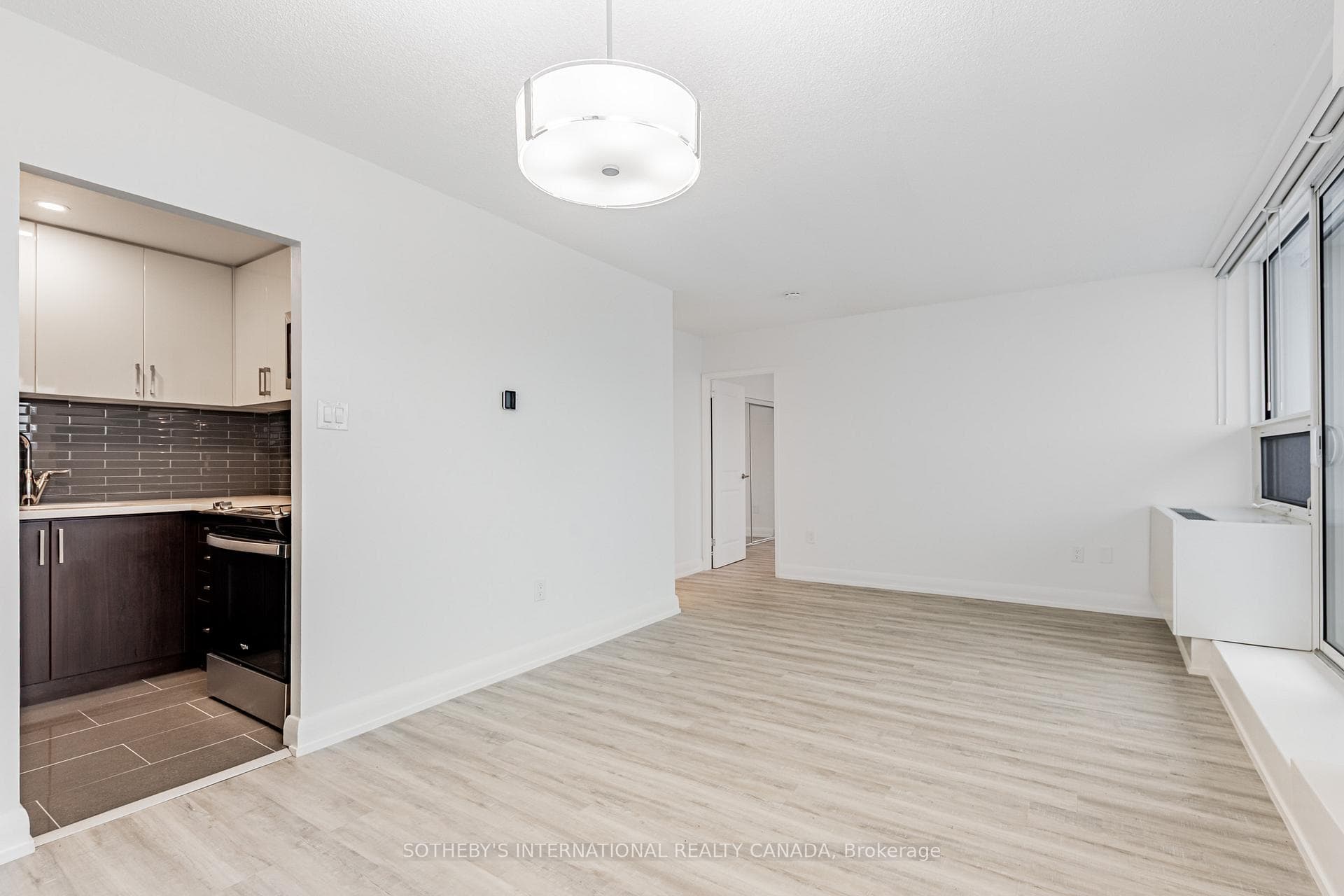 201 Sherbourne Street Unit N2108 photo 3