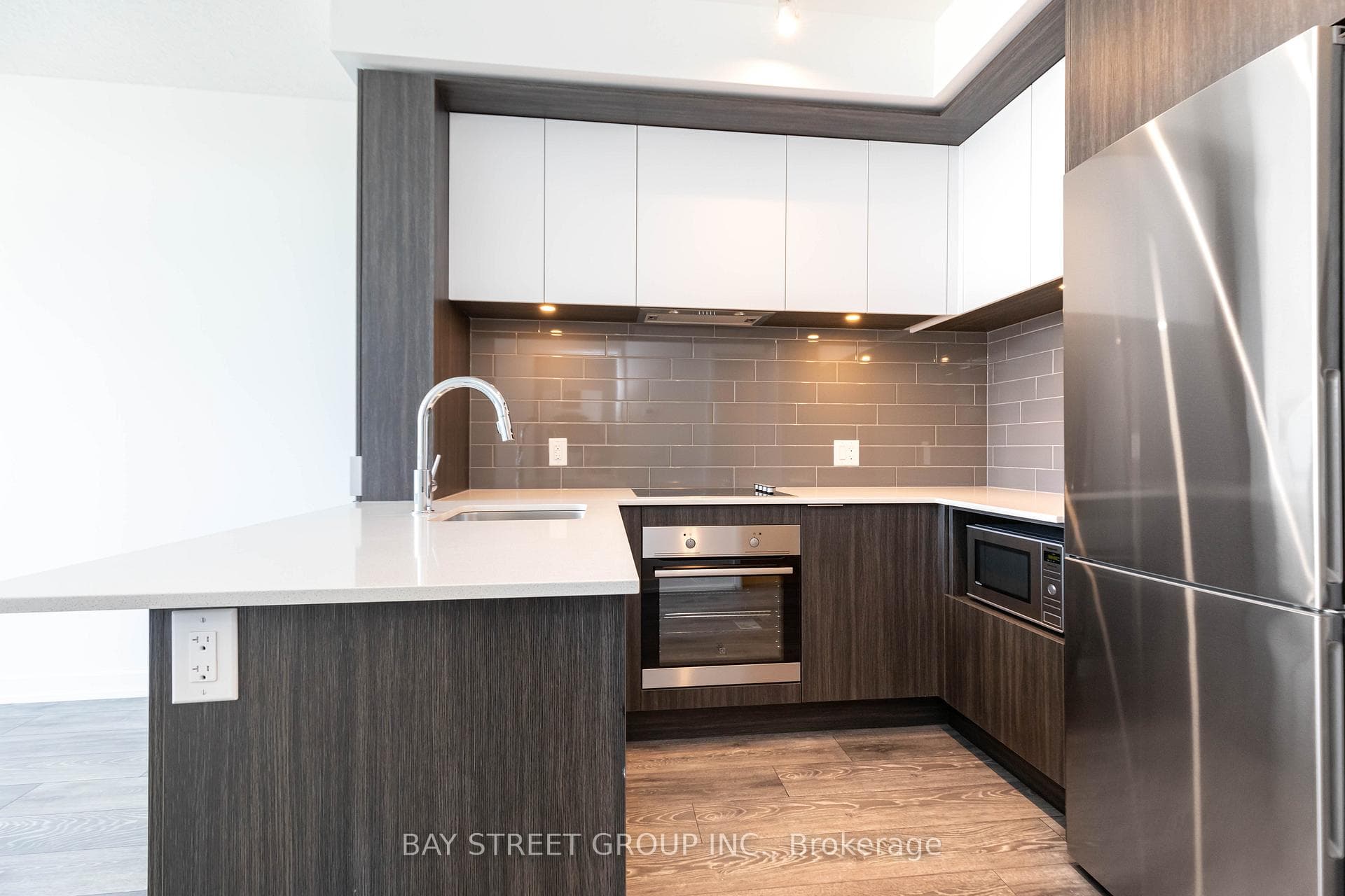 225 Sumach Street Unit 1006 photo 5