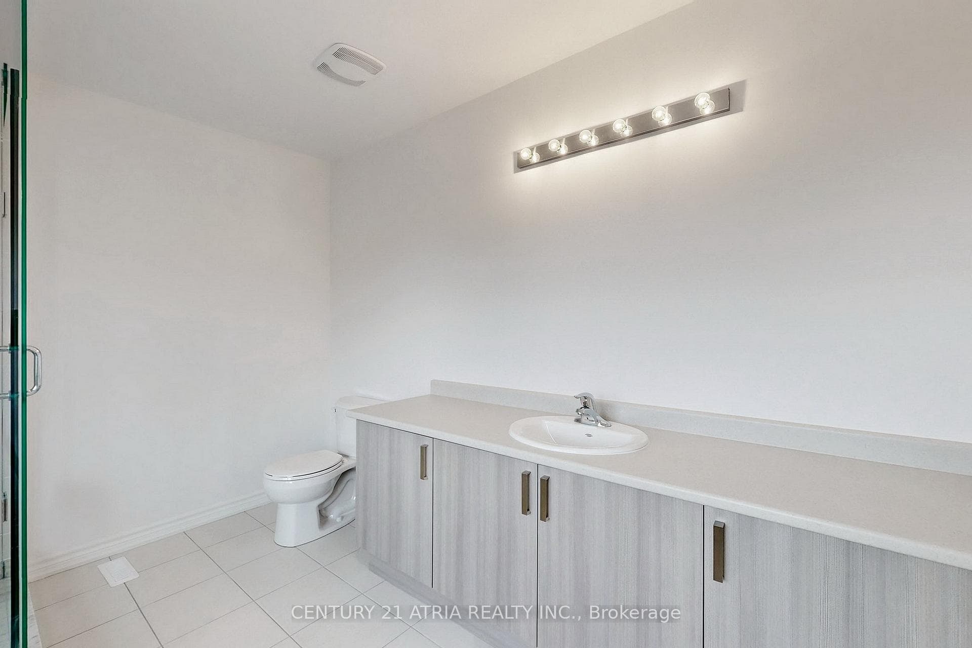 42 Ainslie Hill Crescent photo 24