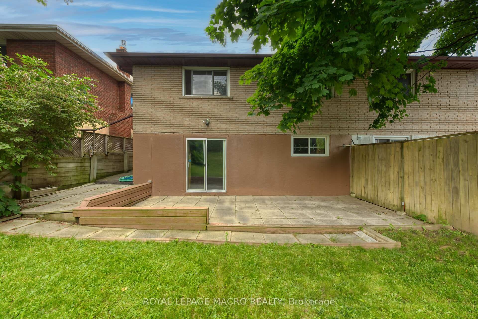 110 Guildwood Drive photo 34