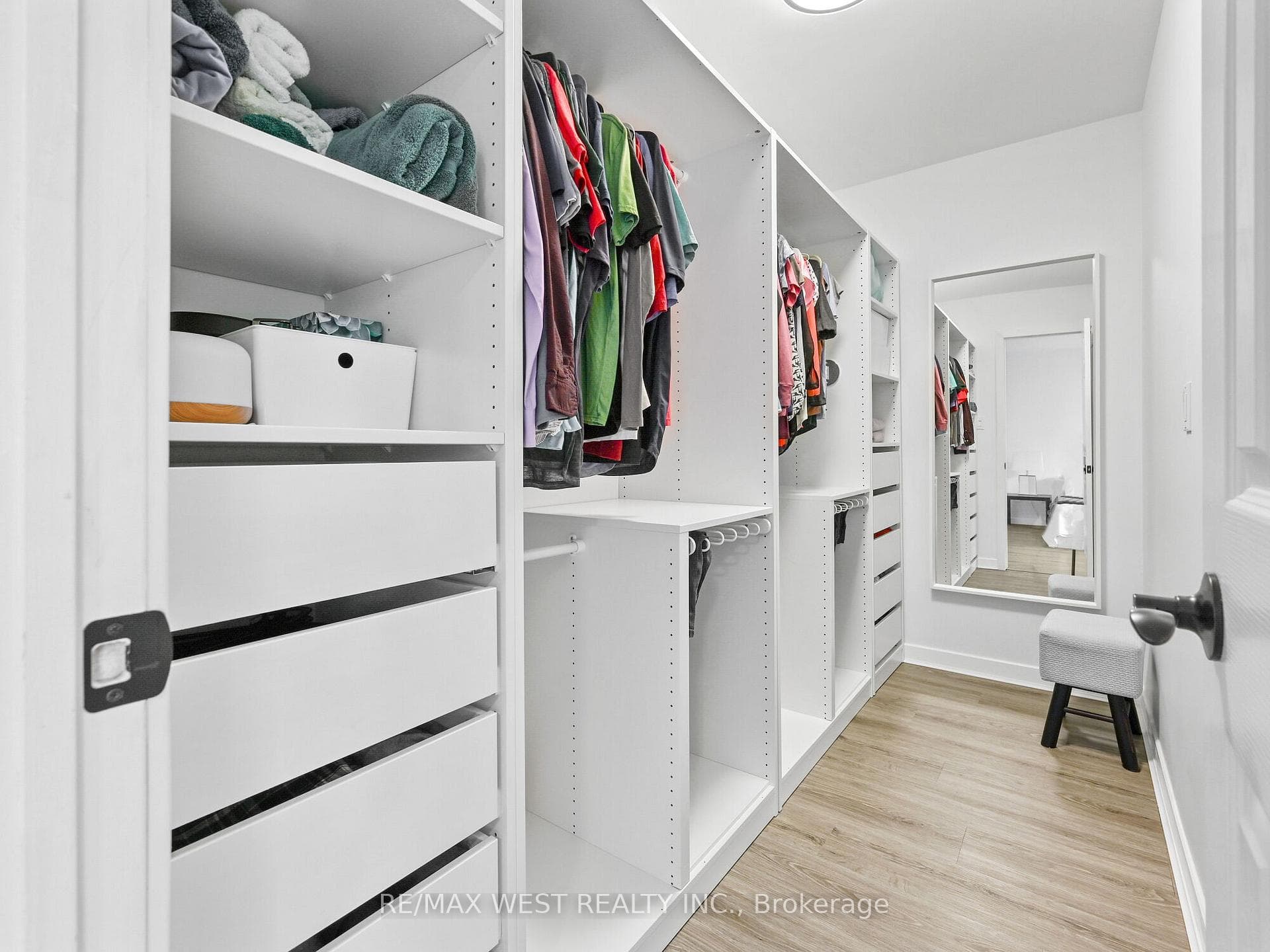 75 Langlaw Drive photo 24