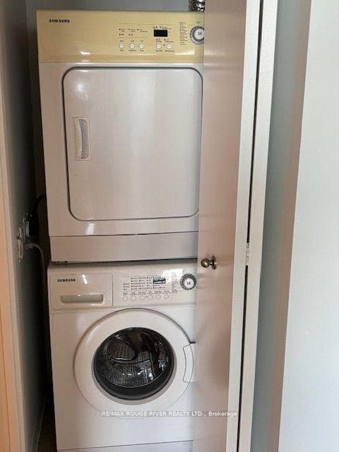 5795 Yonge Street Unit 1002 photo 12