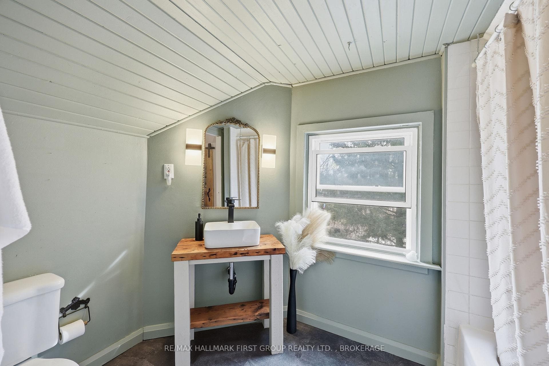 125 Birch Street photo 23
