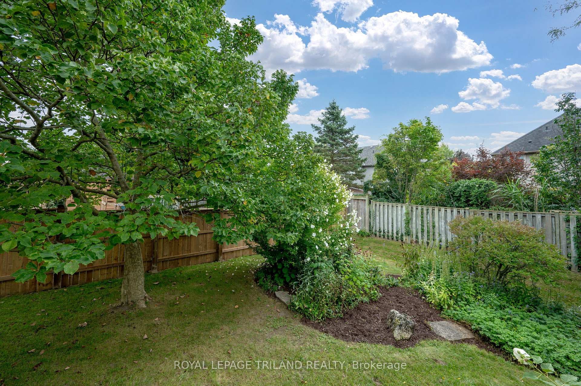 92 Robinson Lane photo 25