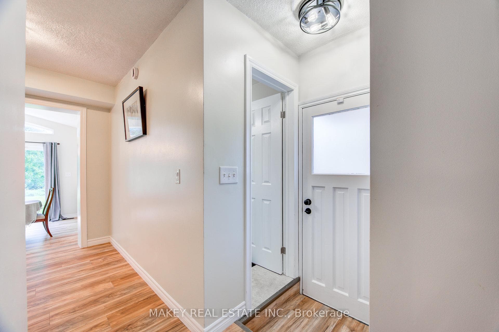 410 Odlum Drive photo 31