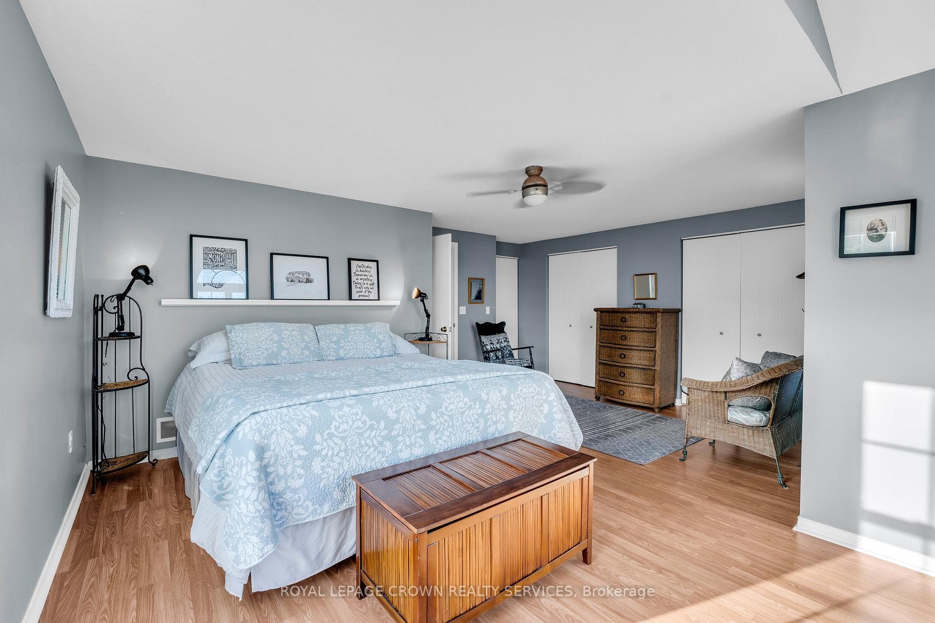 538 Mayflower Street photo 23
