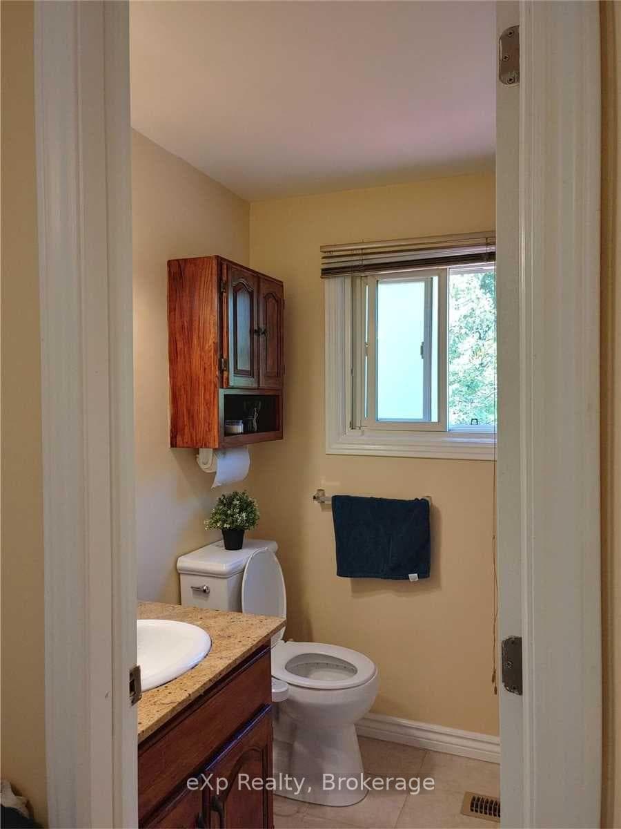 96 Larch Street Unit #Upper photo 21