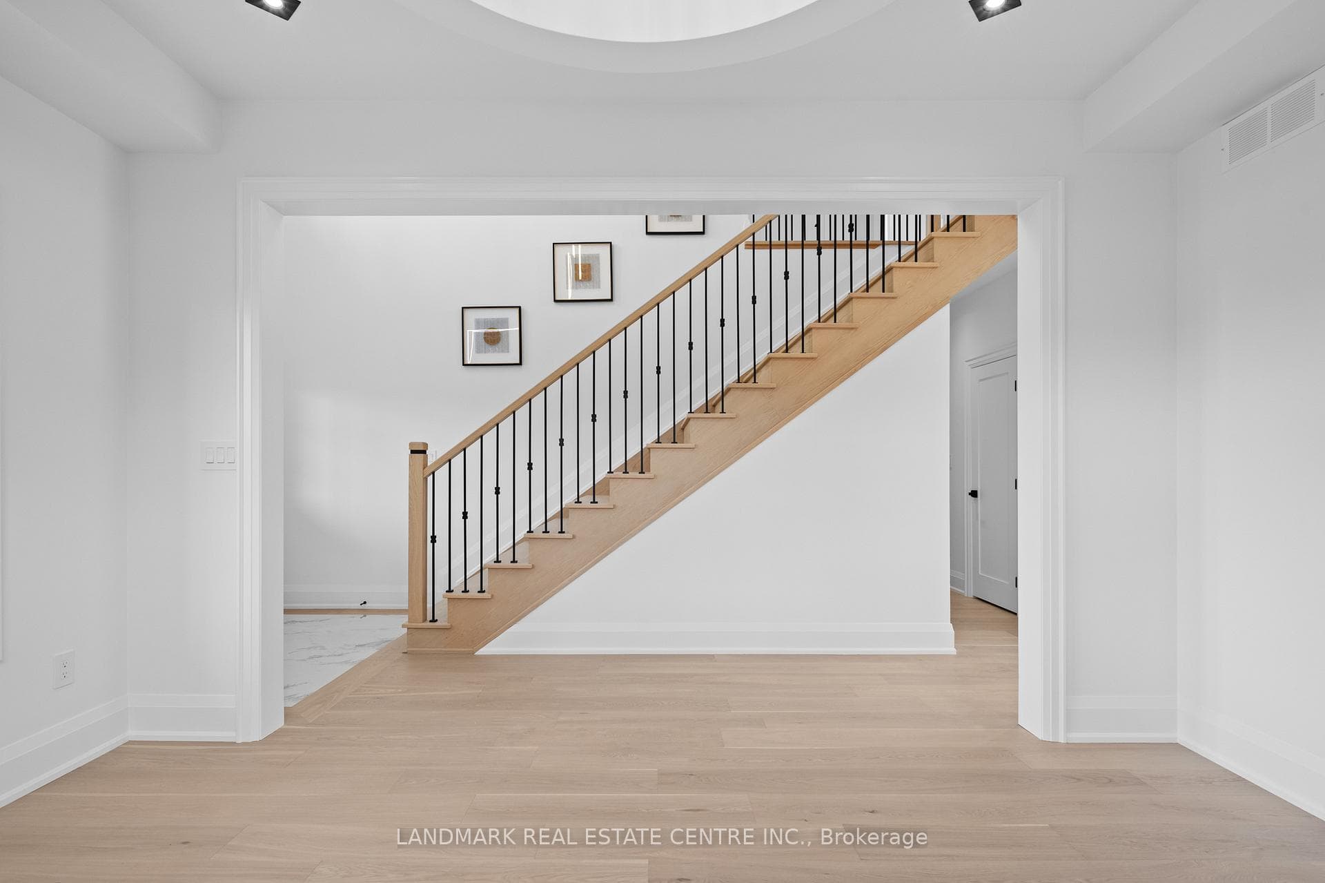 23 Autumn Avenue photo 13