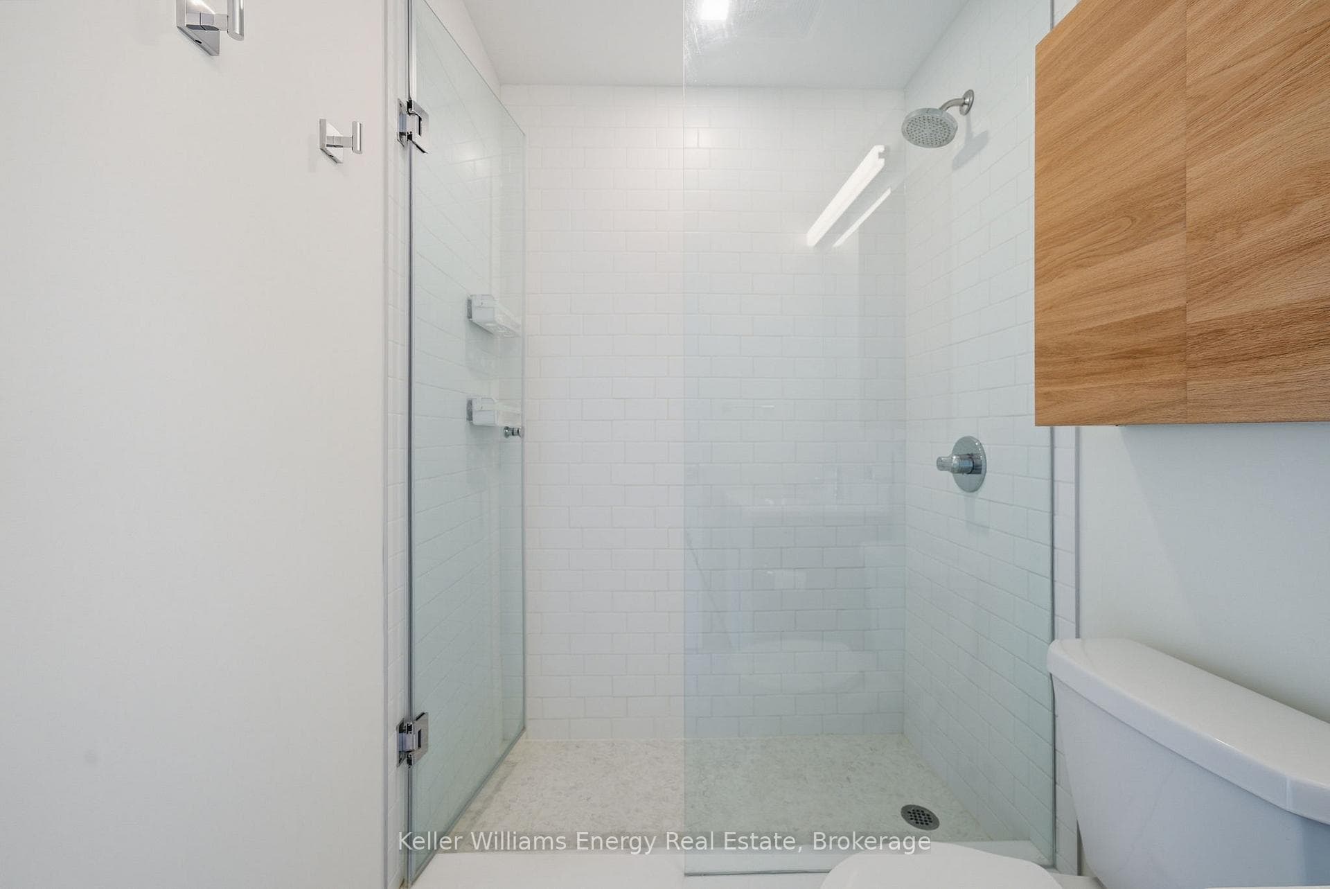 201 Brock Street Unit 417 photo 16