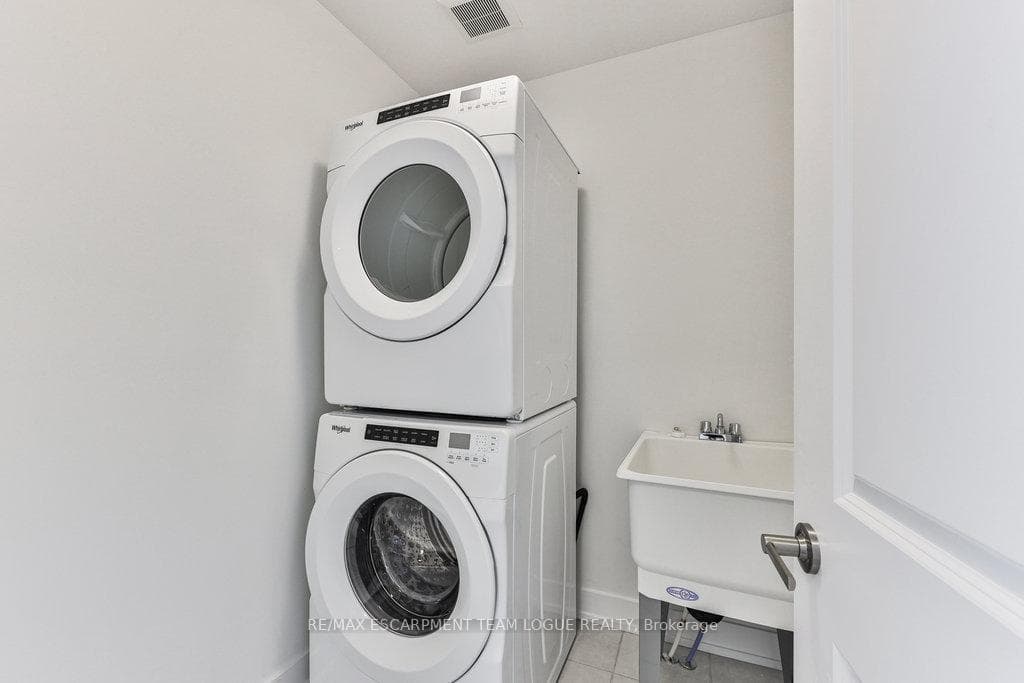 2273 TURNBERRY Road Unit 22 photo 27