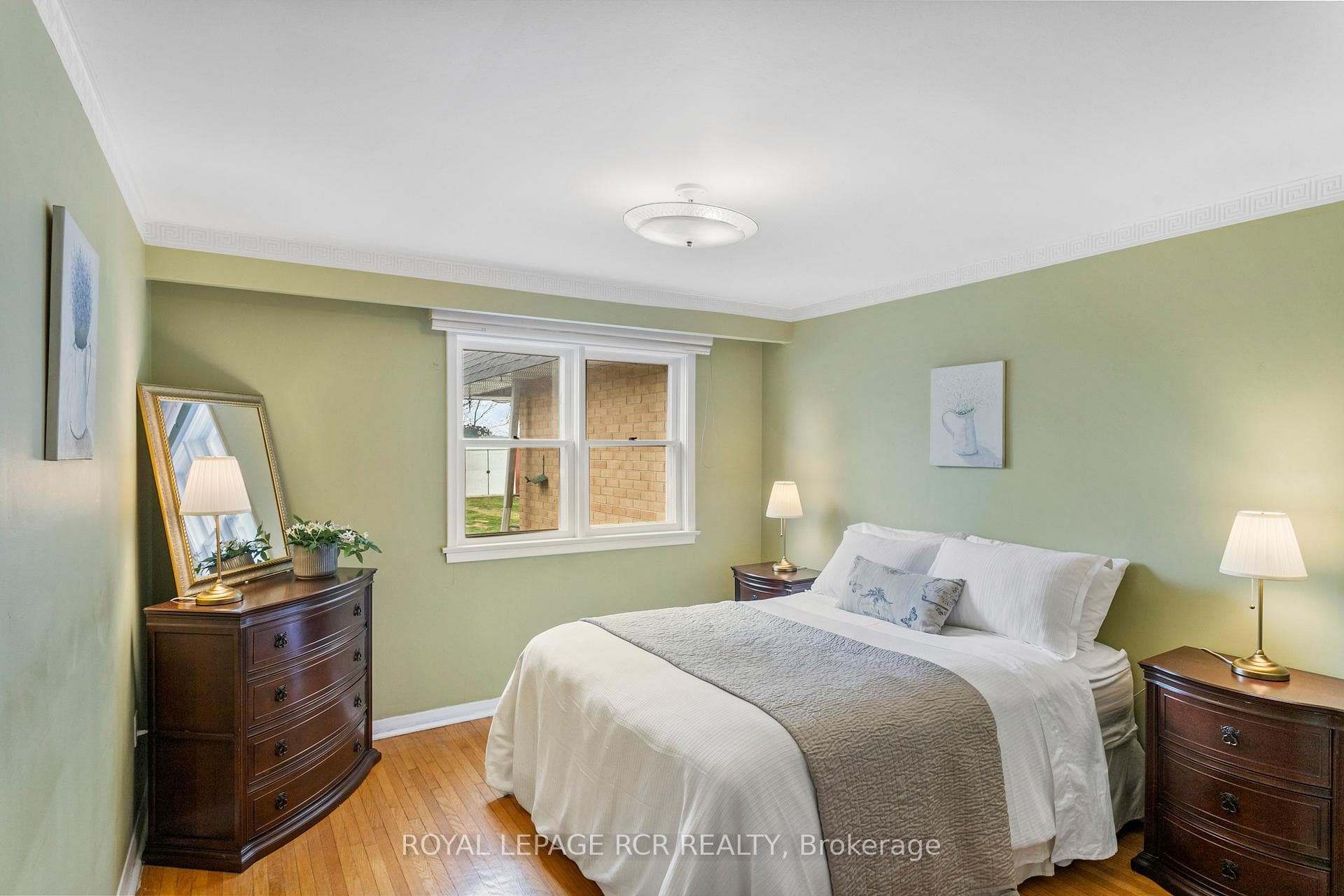 255 Simcoe Road photo 19