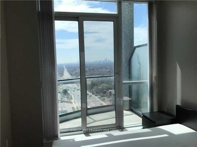 2885 Bayview Avenue Unit 1505 photo 3