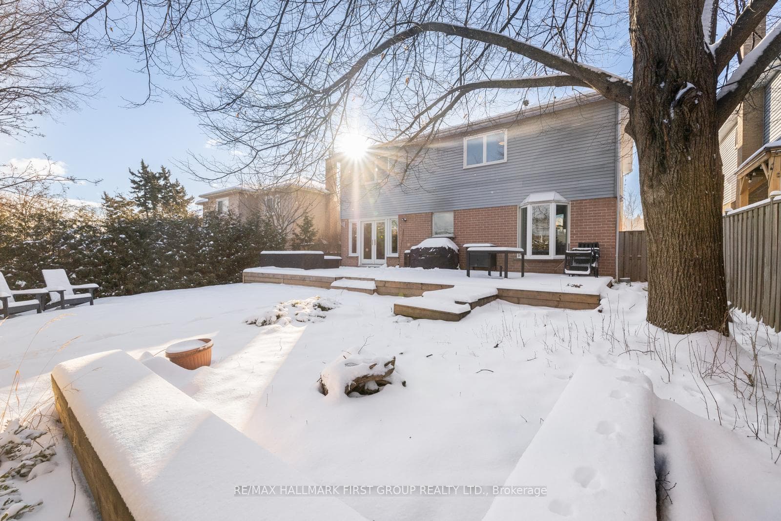 222 Bassett Boulevard photo 38
