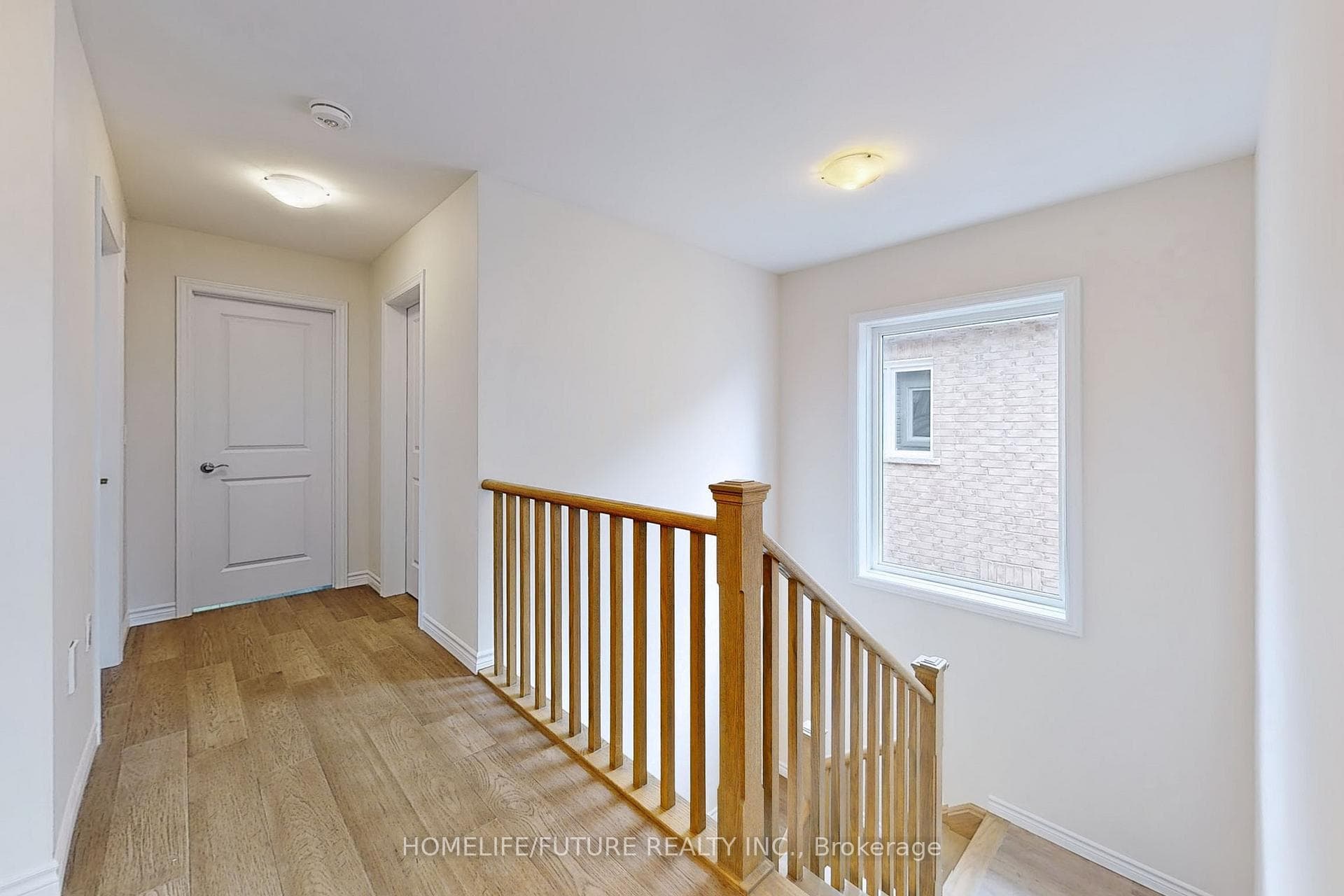 618 LEMAY Grove photo 23