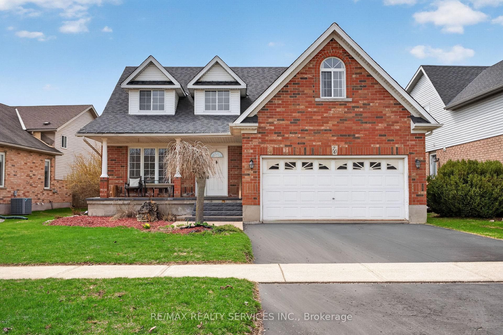 70 Hunter Road photo 1