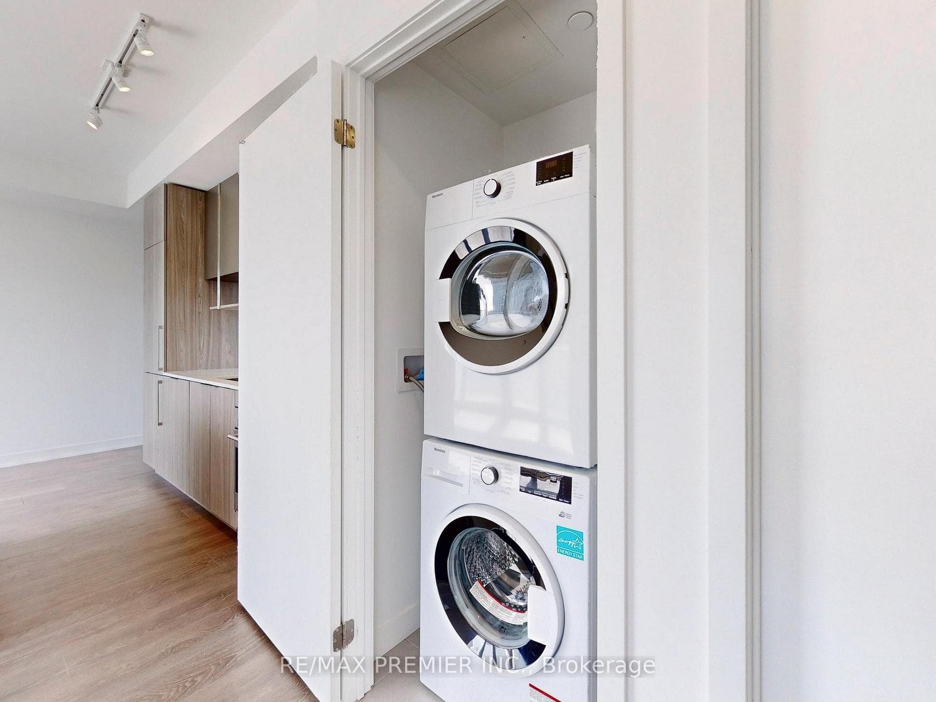 15 Holmes Avenue Unit 1311 photo 22