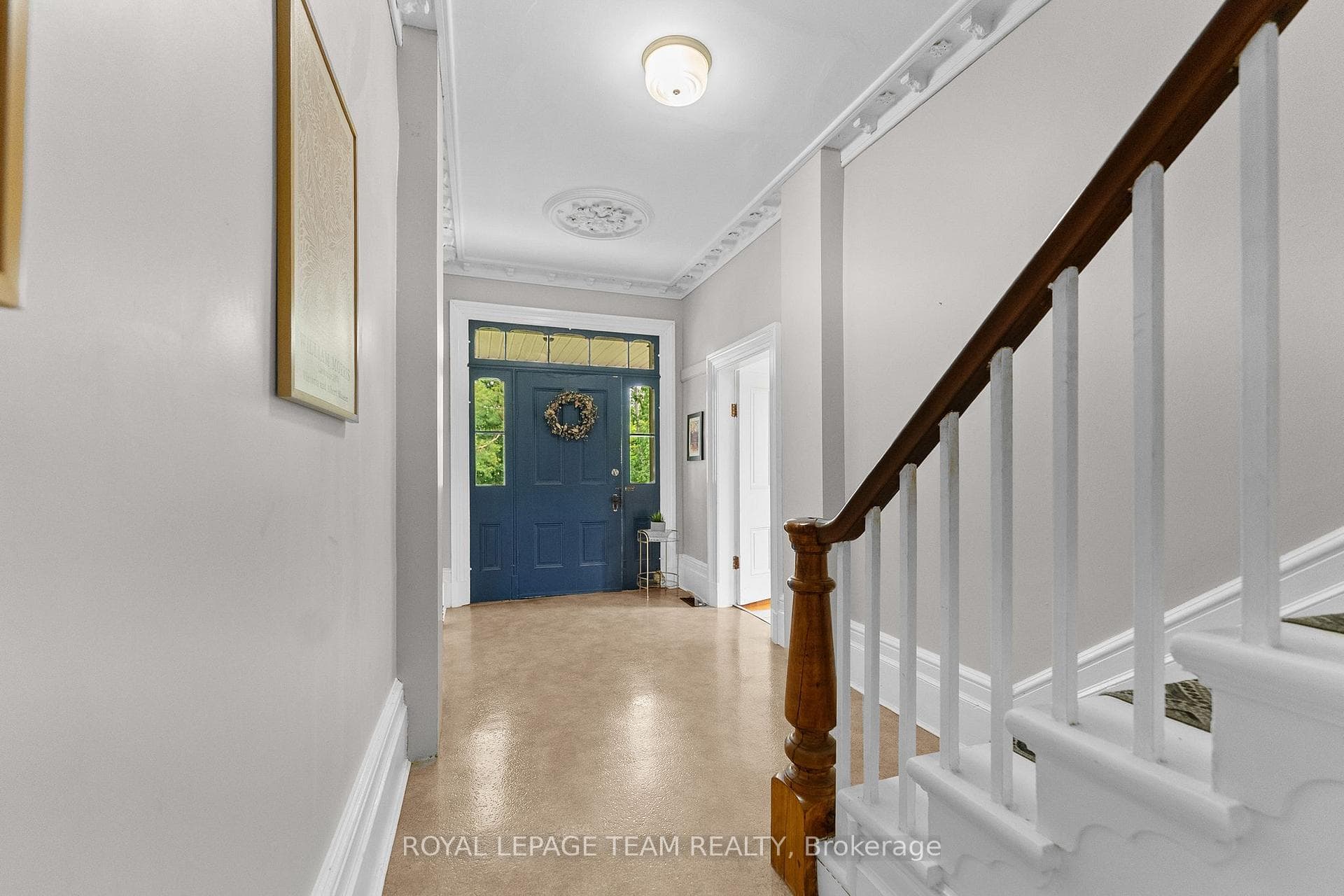 620 Yantha Road Unit A photo 10