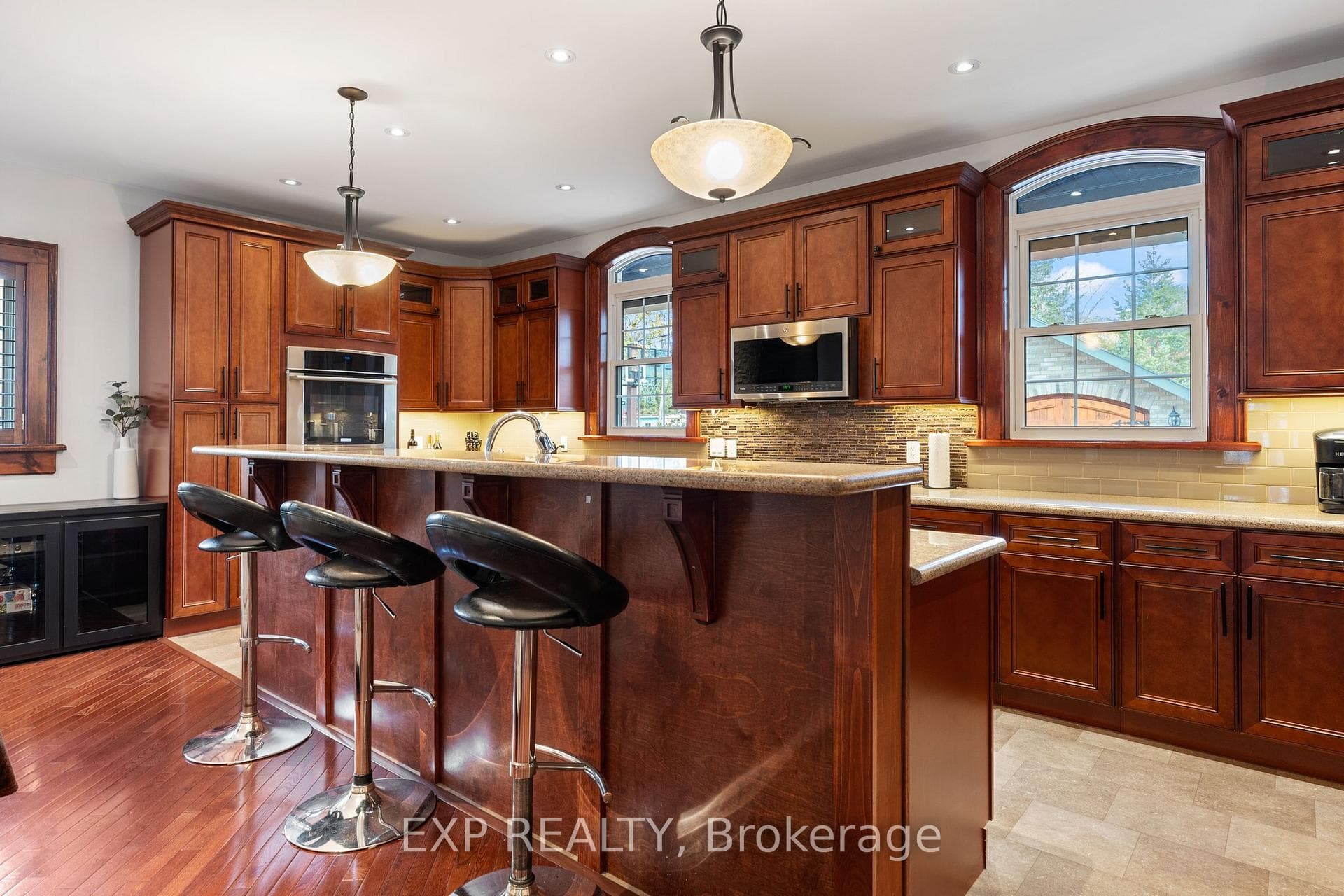 64 Avondale Avenue photo 14