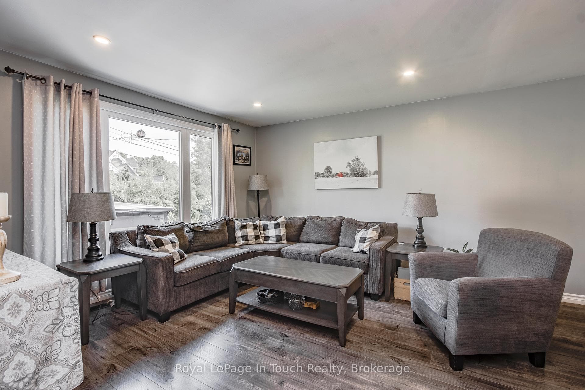 457 Hayes Street photo 10
