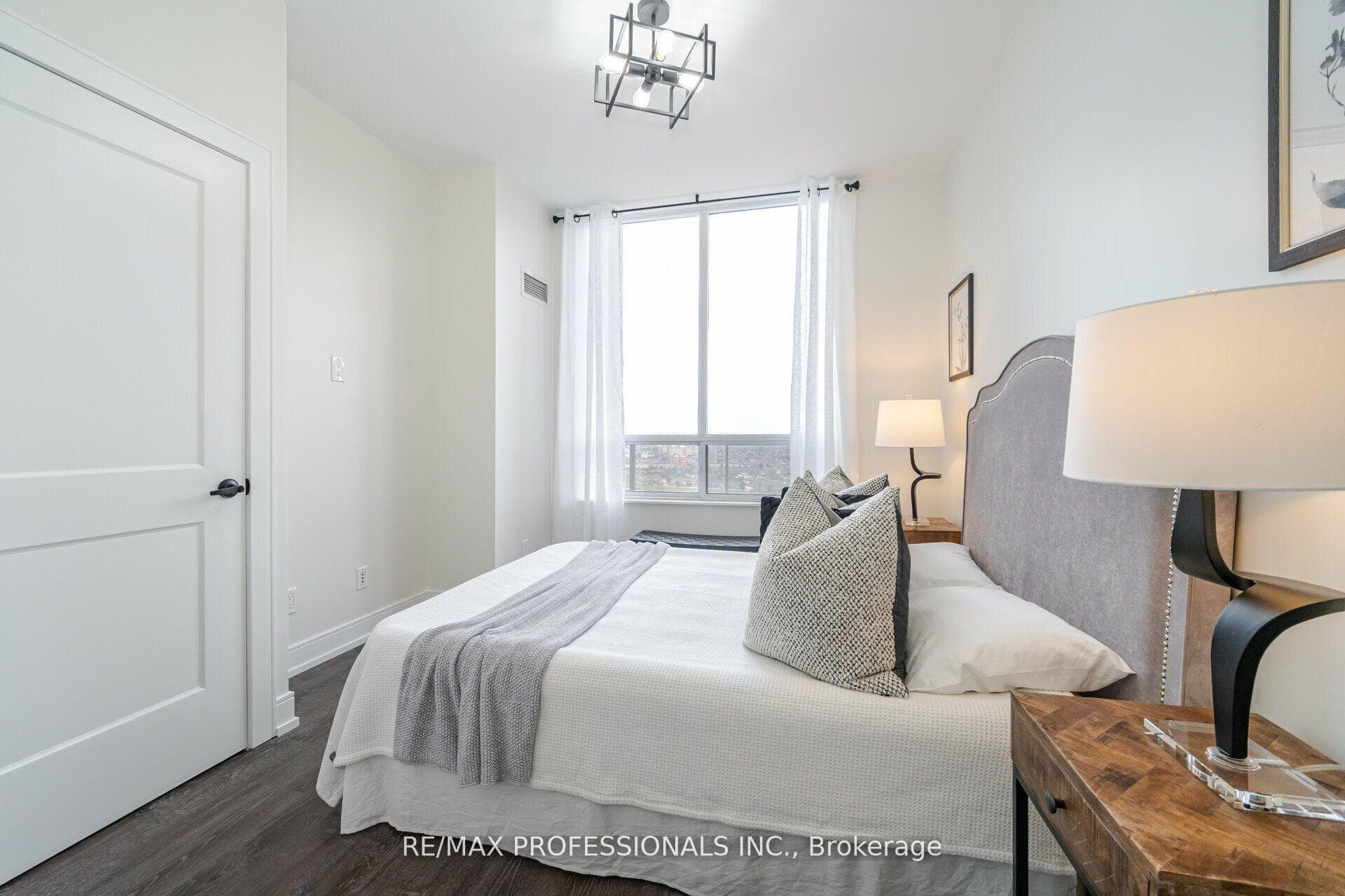 700 Humberwood Boulevard Unit PH21 photo 23