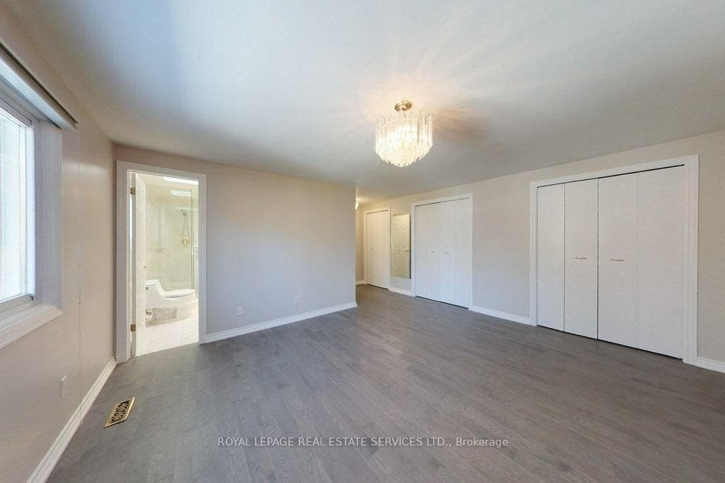 141 Castle Crescent photo 29