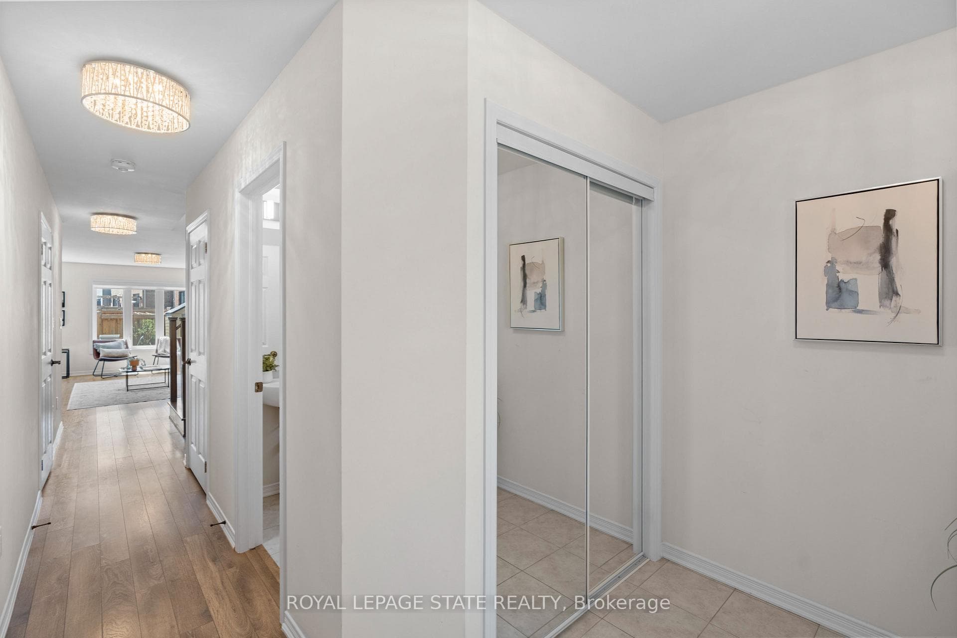 89 Thompson Road photo 4