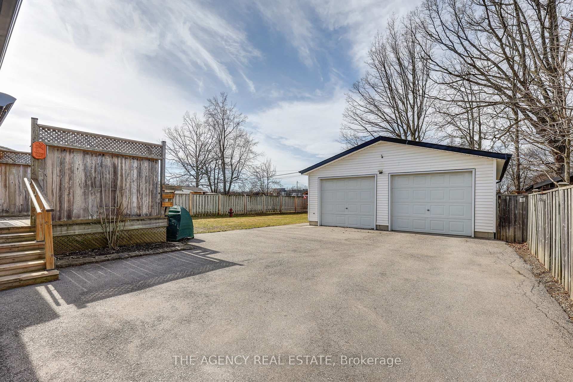 367 Beachwood Avenue photo 44