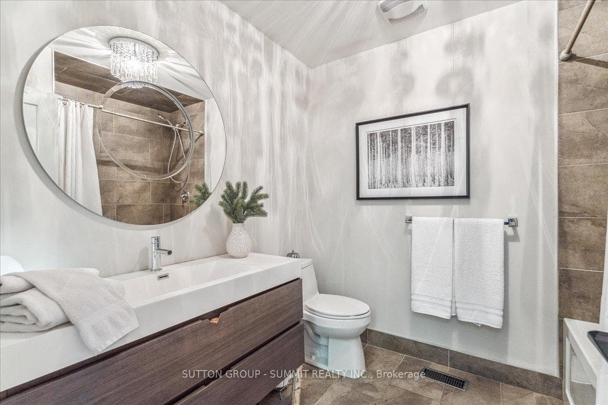 756 King Road photo 10