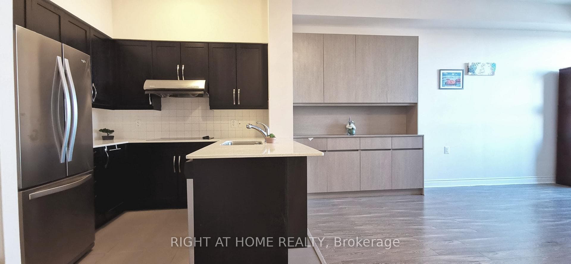 1 Sun Yat-Sen Avenue Unit 2553 photo 3