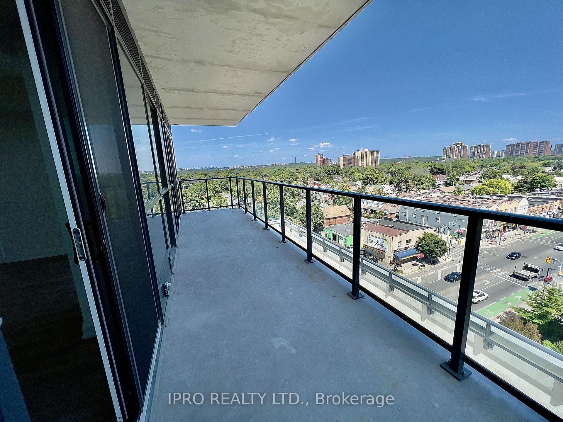 2369 Danforth Avenue Unit 905 photo 14