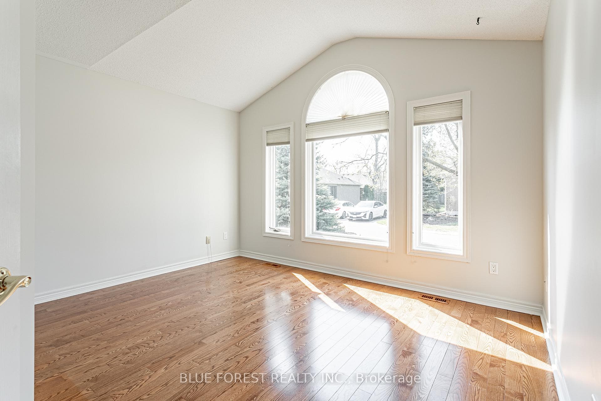 617 Wharncliffe Road Unit 7 photo 6